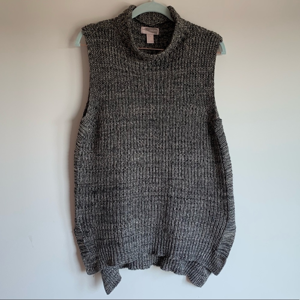 🟡3 for $15🟡 Sleeveless Sweater